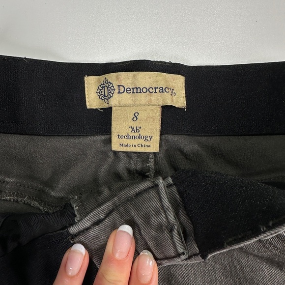 Democracy slimming jeans stretchy mid rise raw hem straight leg gray size 8 - Picture 7 of 9